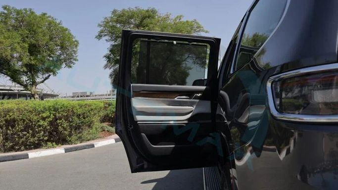 New Jeep Wagoneer Grand WS, 3.0 l, 2023 in Dubai by Auto Max Group, Grey color. GCC Specs | AUTO.AE