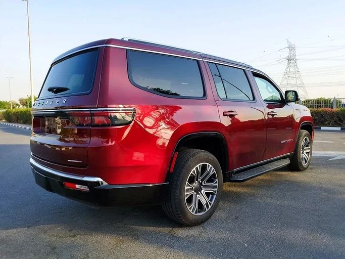 Подержанный Jeep Wagoneer Grand WS, 3.0 л, 2024 в Дубае от Space Motors Красный цвет. Американская | AUTO.AE