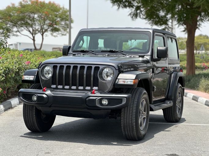 Used Jeep Wrangler IV (JL), 3.6 l, 2018 in Dubai by Alta Class Motors, Grey color. GCC Specs | AUTO.AE