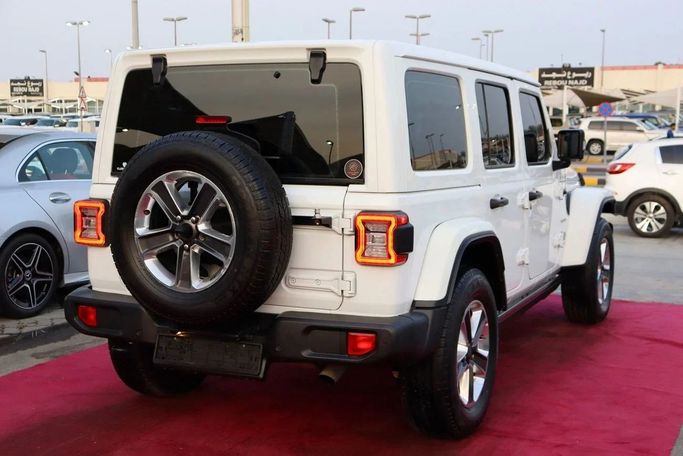 Подержанный Jeep Wrangler IV (JL), 3.6 л, 2019 в Дубае от Dresden Motors Белый цвет. GCC | AUTO.AE