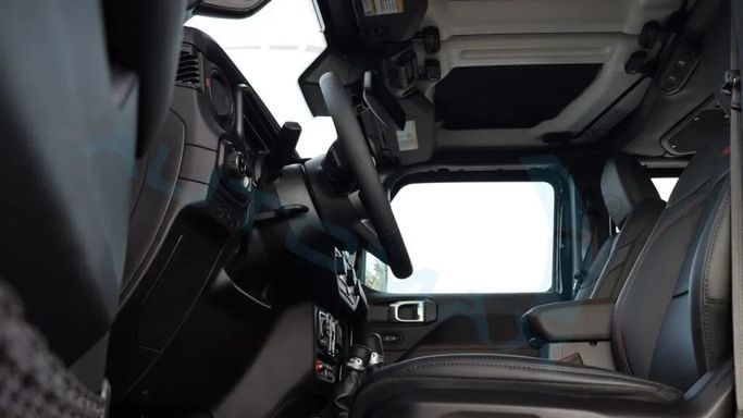New Jeep Wrangler IV (JL) Facelift, 2.0 l, 2025 in Dubai by Auto Max Group, Silver color. GCC Specs | AUTO.AE