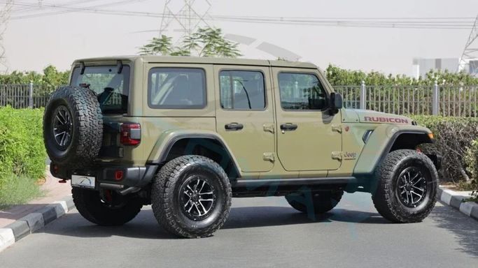 Новый Jeep Wrangler IV (JL) Рестайлинг, 2.0 л, 2025 в Дубае от Auto Max Group Другой цвет цвет. GCC | AUTO.AE