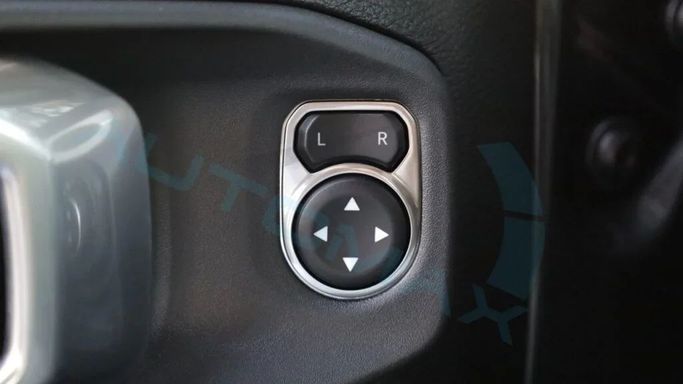 New Jeep Wrangler IV (JL) Facelift, 2.0 l, 2025 in Dubai by Auto Max Group, Silver color. GCC Specs | AUTO.AE