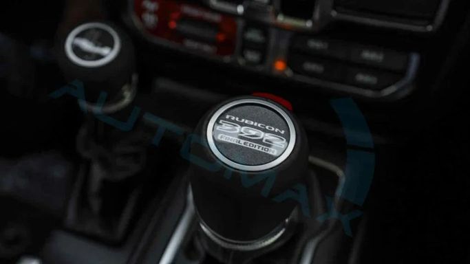 New Jeep Wrangler IV (JL) Facelift, 6.4 l, 2024 in Dubai by Auto Max Group, Other Color color. GCC Specs | AUTO.AE