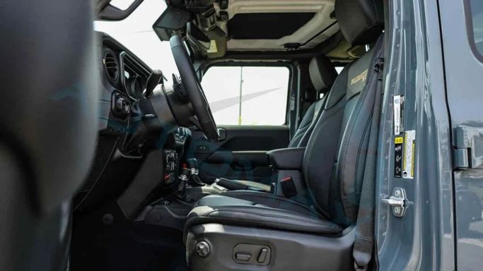 New Jeep Wrangler IV (JL) Facelift, 6.4 l, 2024 in Dubai by Auto Max Group, Other Color color. GCC Specs | AUTO.AE