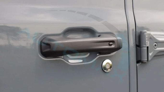 New Jeep Wrangler IV (JL) Facelift, 2.0 l, 2025 in Dubai by Auto Max Group, Other Color color. GCC Specs | AUTO.AE