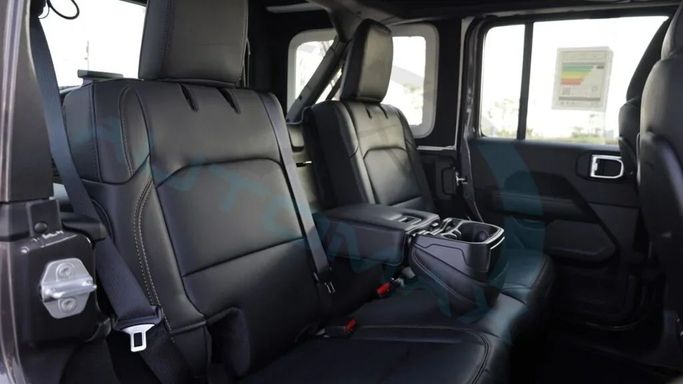 New Jeep Wrangler IV (JL) Facelift, 2.0 l, 2025 in Dubai by Auto Max Group, Black color. GCC Specs | AUTO.AE