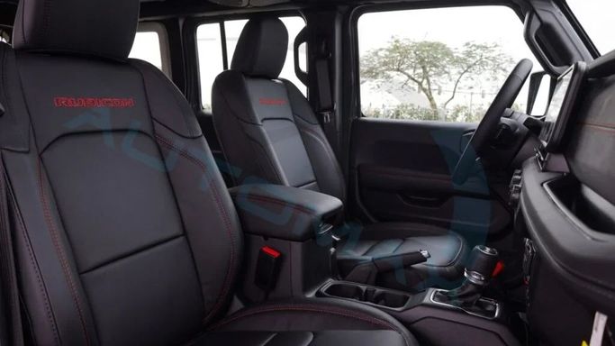 New Jeep Wrangler IV (JL) Facelift, 2.0 l, 2025 in Dubai by Auto Max Group, Other Color color. GCC Specs | AUTO.AE