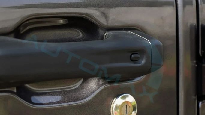 New Jeep Wrangler IV (JL) Facelift, 2.0 l, 2025 in Dubai by Auto Max Group, Other Color color. GCC Specs | AUTO.AE