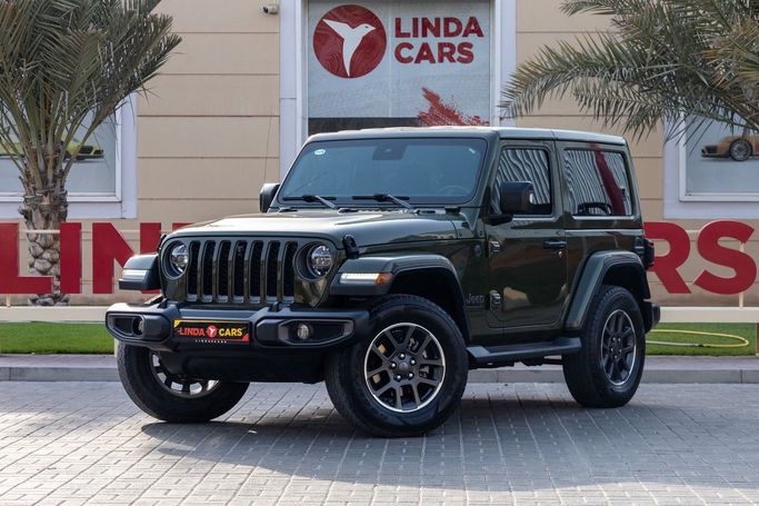 Подержанный Jeep Wrangler IV (JL), 3.6 л, 2021 в Дубае от Linda Cars Зеленый цвет. GCC | AUTO.AE