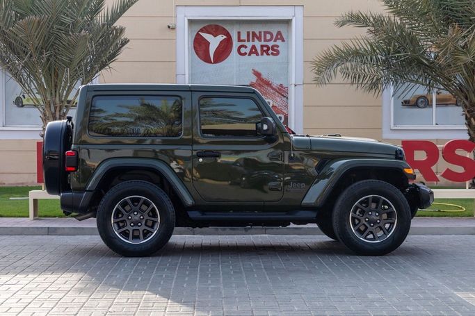 Подержанный Jeep Wrangler IV (JL), 3.6 л, 2021 в Дубае от Linda Cars Зеленый цвет. GCC | AUTO.AE