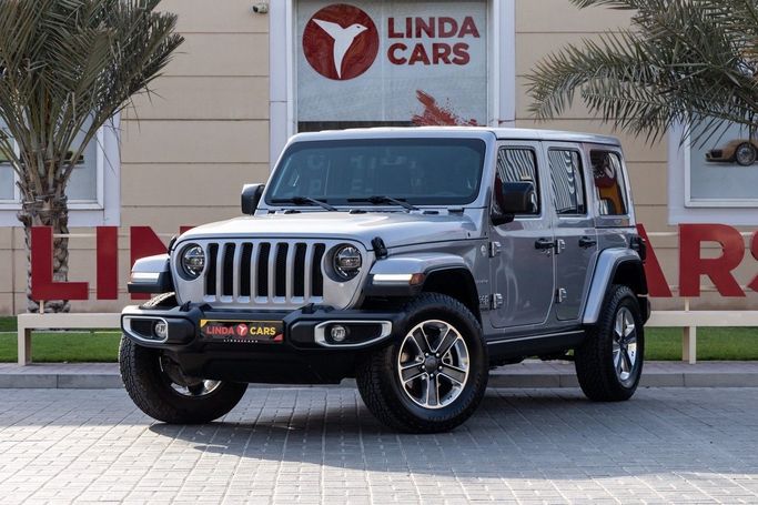 Подержанный Jeep Wrangler IV (JL), 3.6 л, 2021 в Дубае от Linda Cars Серебристый цвет. GCC | AUTO.AE
