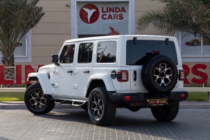 Used Jeep Wrangler III (JK), 3.6 l, 2018 in Dubai by Linda Cars, White color. GCC Specs | AUTO.AE