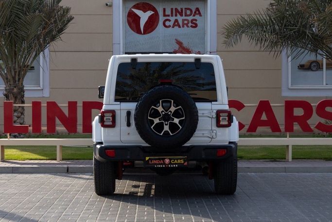 Used Jeep Wrangler III (JK), 3.6 l, 2018 in Dubai by Linda Cars, White color. GCC Specs | AUTO.AE
