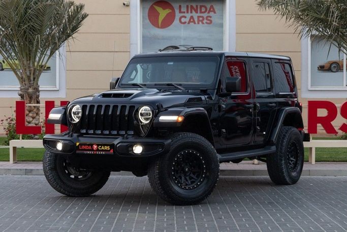 Подержанный Jeep Wrangler IV (JL), 3.6 л, 2021 в Дубае от Linda Cars Черный цвет. Американская | AUTO.AE