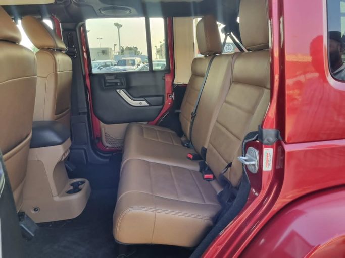 Подержанный Jeep Wrangler III (JK), 3.8 л, 2011 в Дубае от Saeed Auto Красный цвет. Японская | AUTO.AE