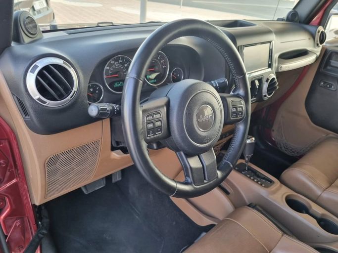 Подержанный Jeep Wrangler III (JK), 3.8 л, 2011 в Дубае от Saeed Auto Красный цвет. Японская | AUTO.AE