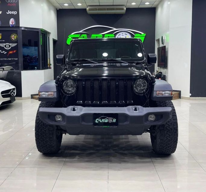 Подержанный Jeep Wrangler IV (JL), 3.6 л, 2021 в Дубае от Carbon Cars Черный цвет. GCC | AUTO.AE