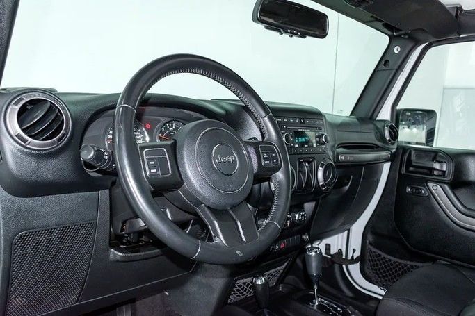 Подержанный Jeep Wrangler IV (JL), 3.6 л, 2018 в Дубае от AG Motors Белый цвет. GCC | AUTO.AE