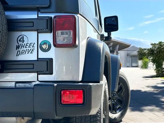 Подержанный Jeep Wrangler III (JK), 3.6 л, 2017 в Дубае от Andaleeb Cars Серый цвет. GCC | AUTO.AE