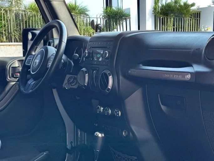 Подержанный Jeep Wrangler III (JK), 3.6 л, 2017 в Дубае от Andaleeb Cars Серый цвет. GCC | AUTO.AE