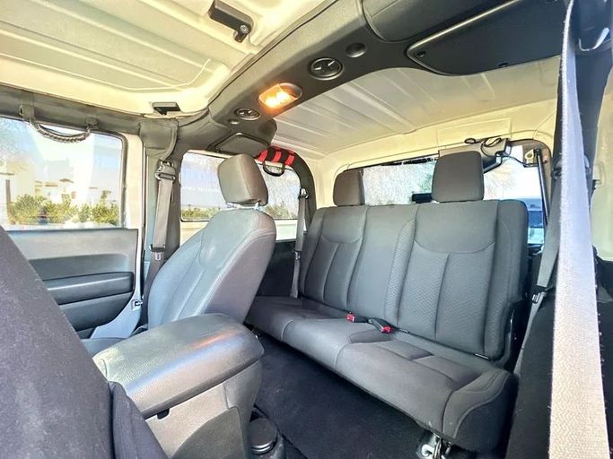 Подержанный Jeep Wrangler III (JK), 3.6 л, 2017 в Дубае от Andaleeb Cars Серый цвет. GCC | AUTO.AE