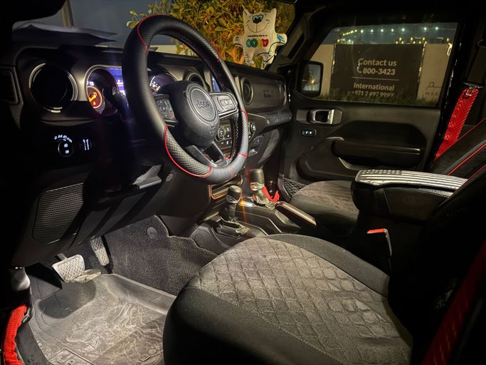 Used Jeep Wrangler IV (JL), 3.6 l, 2020 in Dubai, Black color. GCC Specs | AUTO.AE