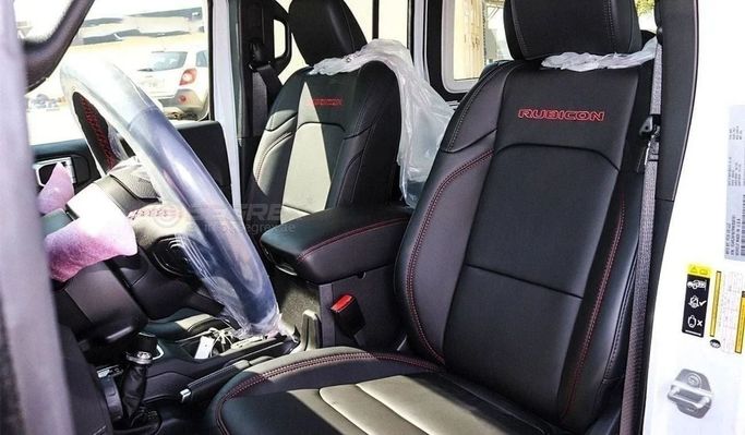 Used Jeep Wrangler IV (JL) Facelift, 2.0 l, 2024 in Dubai by Segrex Auto, White color. GCC Specs | AUTO.AE