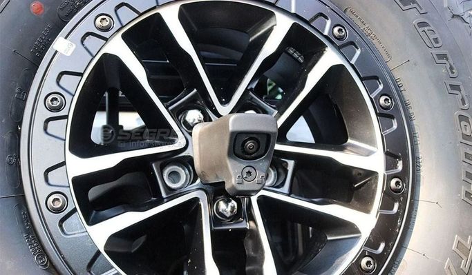 New Jeep Wrangler IV (JL) Facelift, 2.0 l, 2024 in Dubai by Segrex Auto, White color. GCC Specs | AUTO.AE