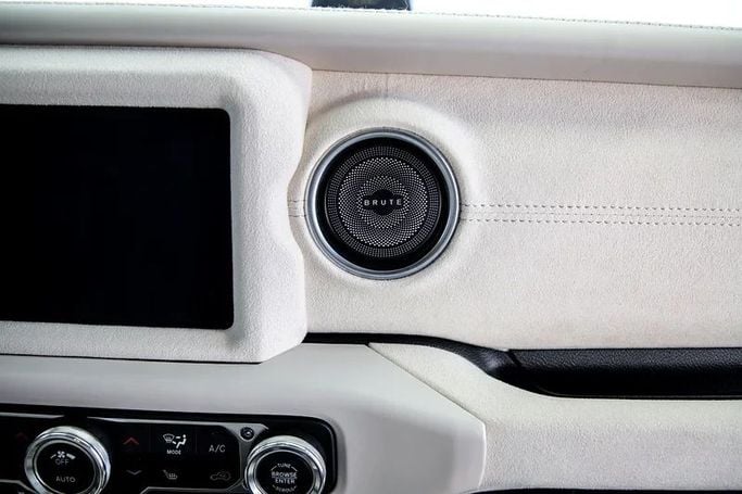 مستعملة Jeep Wrangler IV (JL), 6.4 l, 2022 في في دبي من Exotic Cars، اللون أزرق. مواصفات الخليج | AUTO.AE