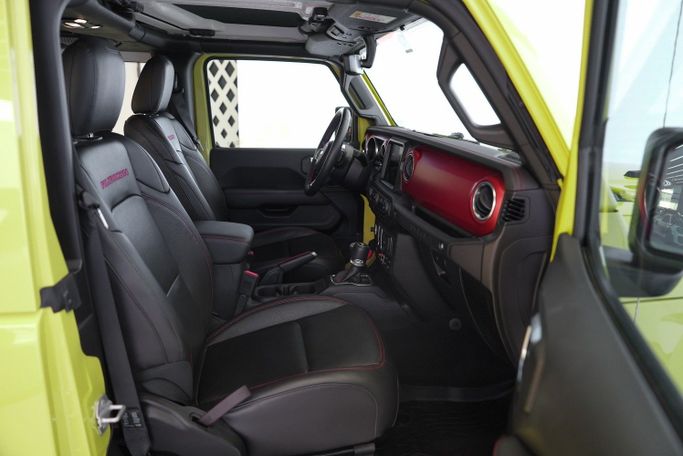 مستعملة Jeep Wrangler IV (JL), 3.6 l, 2023 في في دبي من Exotic Cars، اللون أخضر. مواصفات الخليج | AUTO.AE