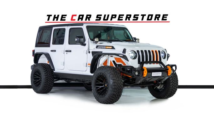 Подержанный Jeep Wrangler IV (JL), 3.6 л, 2022 в Дубае от The Car Superstore Белый цвет. GCC | AUTO.AE