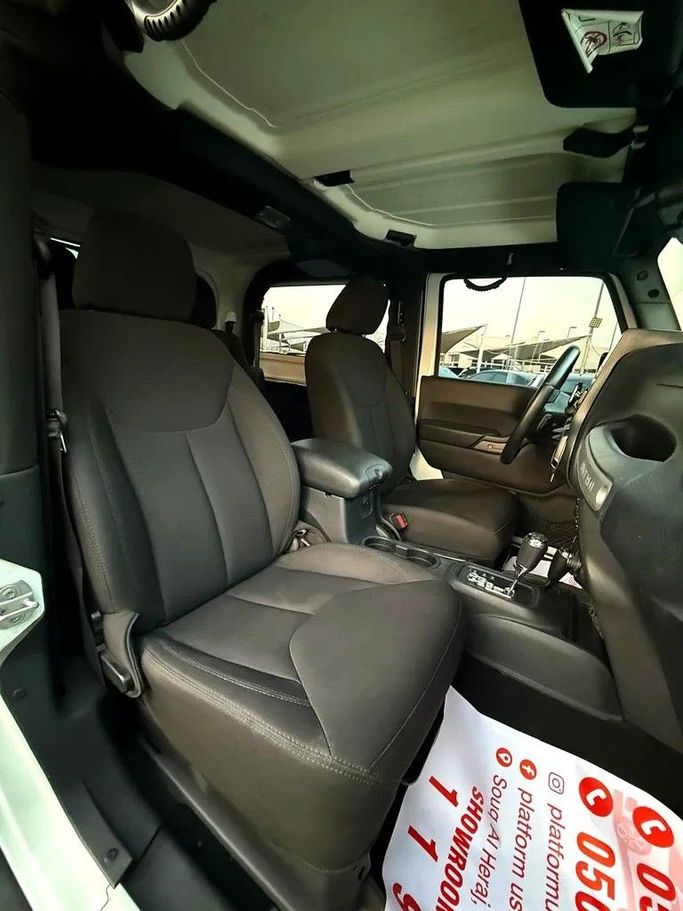 Подержанный Jeep Wrangler III (JK), 3.6 л, 2016 в Дубае от Platform Used Cars Серебристый цвет. GCC | AUTO.AE