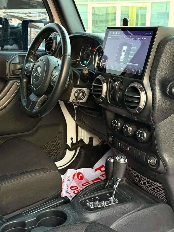 Подержанный Jeep Wrangler III (JK), 3.6 л, 2016 в Дубае от Platform Used Cars Серебристый цвет. GCC | AUTO.AE