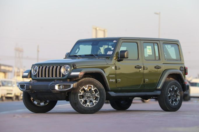 Новый Jeep Wrangler IV (JL) Рестайлинг, 2.0 л, 2024 в Дубае от Atlantic Motors FZCO Зеленый цвет.  | AUTO.AE