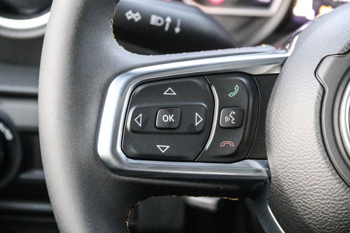 Новый Jeep Wrangler IV (JL) Рестайлинг, 2.0 л, 2024 в Дубае от Atlantic Motors FZCO Желтый цвет.  | AUTO.AE