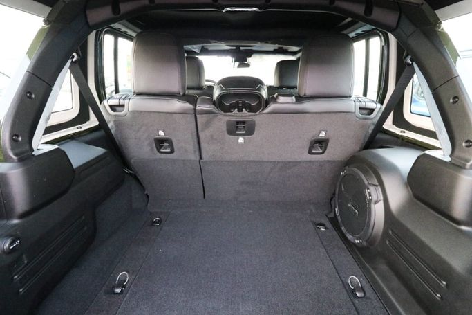 Новый Jeep Wrangler IV (JL) Рестайлинг, 2.0 л, 2024 в Дубае от Atlantic Motors FZCO Голубой цвет.  | AUTO.AE