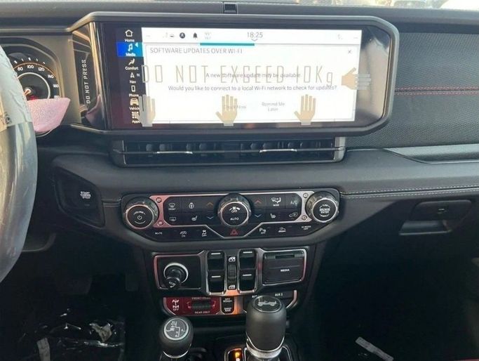 New Jeep Wrangler IV (JL) Facelift, 6.4 l, 2024 in Dubai by Al Rawnaq Motors , Grey color. GCC Specs | AUTO.AE