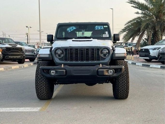 New Jeep Wrangler IV (JL) Facelift, 6.4 l, 2024 in Dubai by Al Rawnaq Motors , Grey color. GCC Specs | AUTO.AE