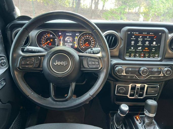 Подержанный Jeep Wrangler IV (JL), 3.6 л, 2021 в Дубае от Prestige Motos (SHJ) Черный цвет. Американская | AUTO.AE