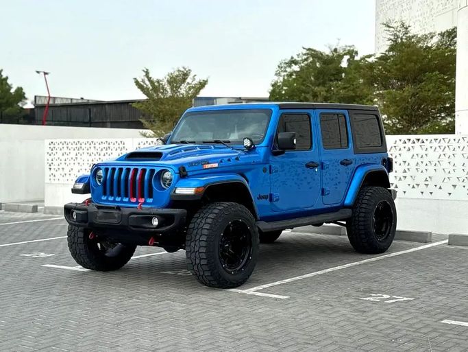 Подержанный Jeep Wrangler IV (JL), 3.6 л, 2022 в Дубае от JEEPERS EDITION LLC Синий цвет. GCC | AUTO.AE