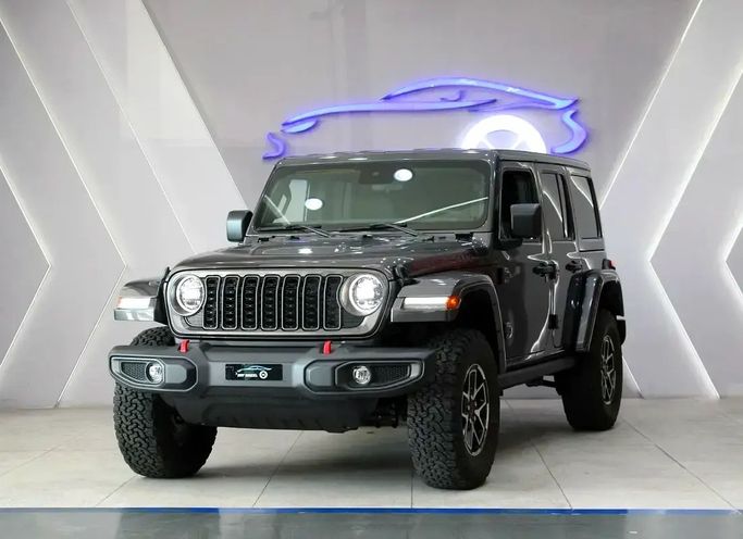 مستعملة Jeep Wrangler عملية فيس ليفت IV (JL), 6.4 l, 2024 في في دبي من Hot Wheel Used Motors، اللون رمادي. مواصفات الخليج | AUTO.AE | إعلان #258982