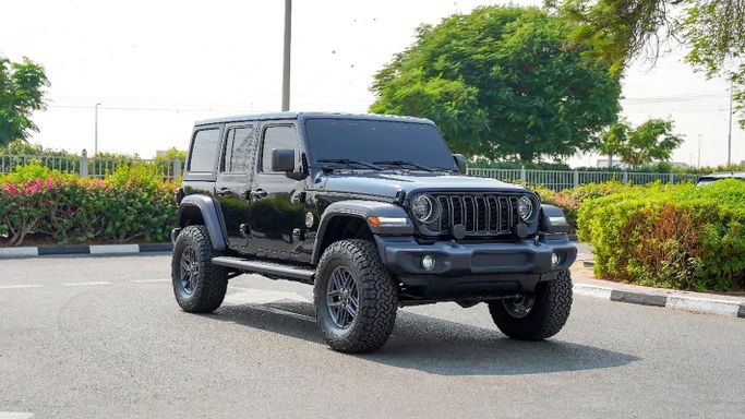 Подержанный Jeep Wrangler IV (JL) Рестайлинг, 2.0 л, 2025 в Дубае от Bin Humaidan Motors Черный цвет. GCC | AUTO.AE | Объявление #259792