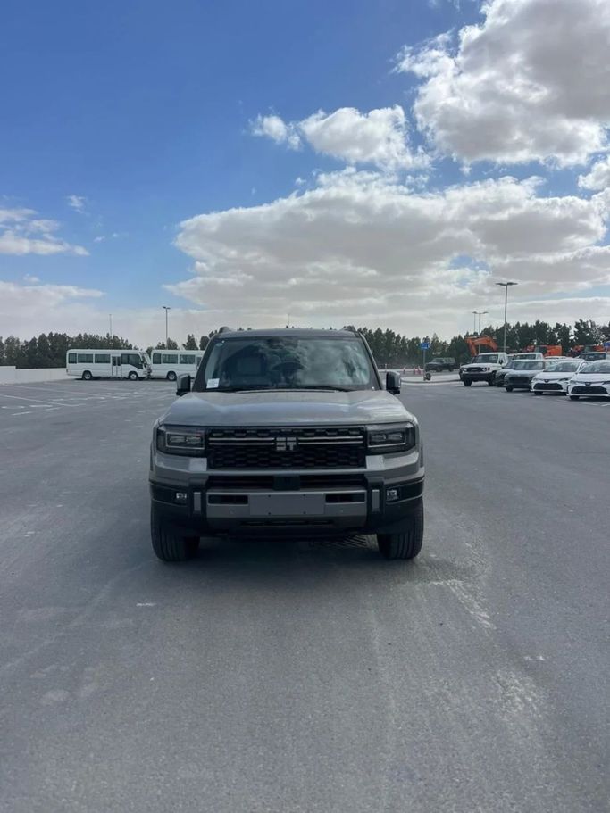 جديدة Jetour G700, 2.0 l, 2025 في في دبي من Atlantis Motors FZE، اللون فضي. المواصفات الصينية | AUTO.AE