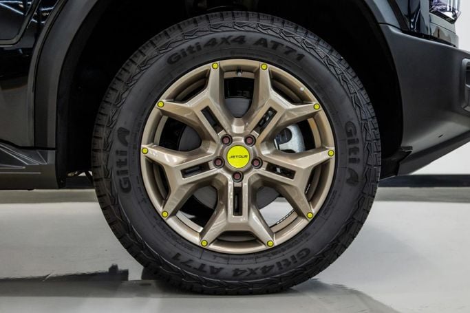 Jetour T2, 2025 внедорожник 5 дв.  класса в Дубае от POF RENTAL черный цвет | AUTO.AE