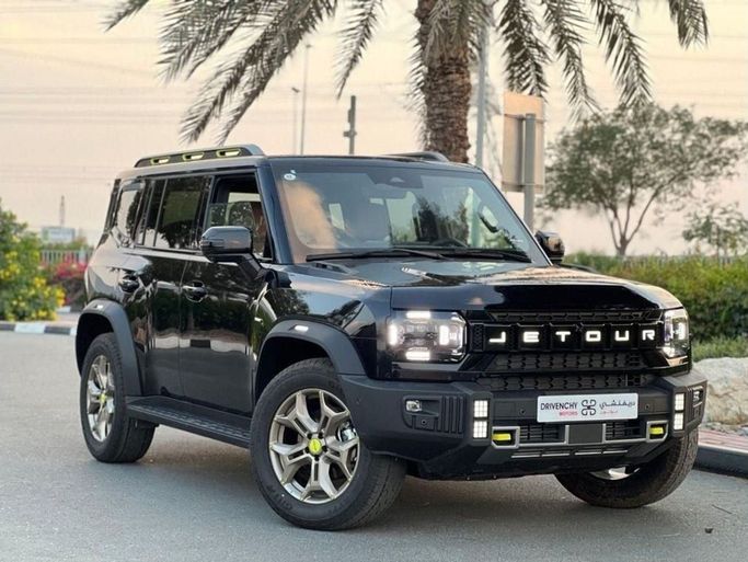 Новый Jetour T2, 2.0 л, 2024 в Дубае от Drivenchy Motors Черный цвет. Китайская | AUTO.AE