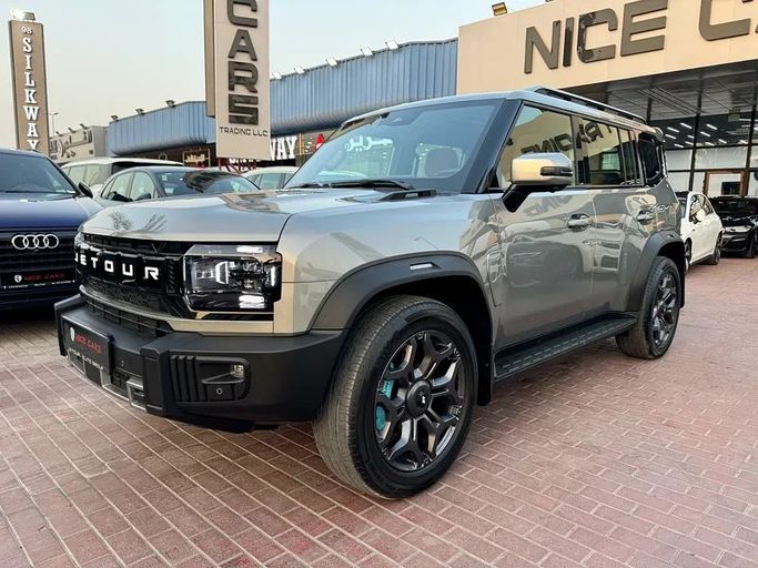 Подержанный Jetour T2, 2.0 л, 2025 в Дубае от Nice Cars Motos Серый цвет. GCC | AUTO.AE