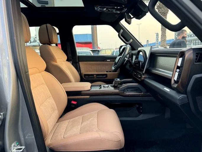 Подержанный Jetour T2, 2.0 л, 2025 в Дубае от Nice Cars Motos Серый цвет. GCC | AUTO.AE