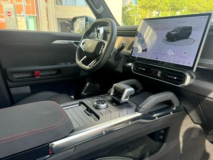 Подержанный Jetour T2, 2.0 л, 2024 в Дубае от Nice Cars Motos Серый цвет. Китайская | AUTO.AE