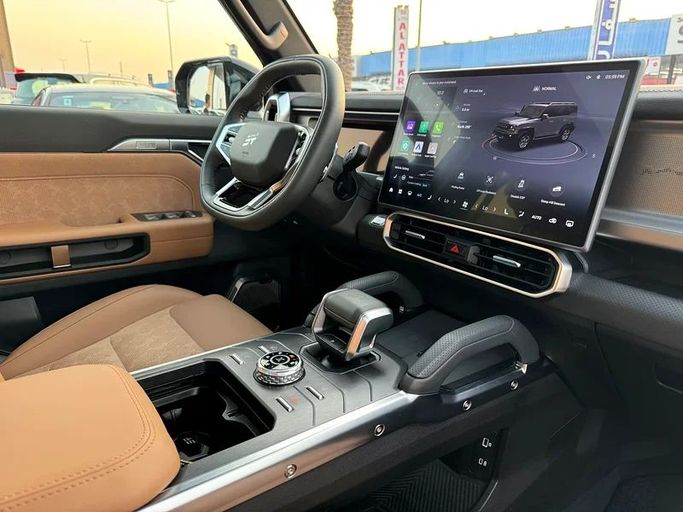 Подержанный Jetour T2, 2.0 л, 2025 в Дубае от Nice Cars Motos Черный цвет. GCC | AUTO.AE